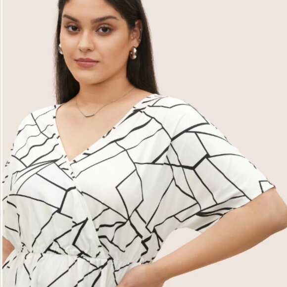 BloomChic Plus Size 3XL Geometric Overlap Collar Ruffle Sleeve Blouse us 22 - Picture 4 of 6